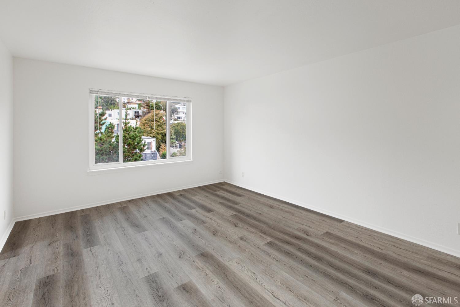 554 Monterey Boulevard