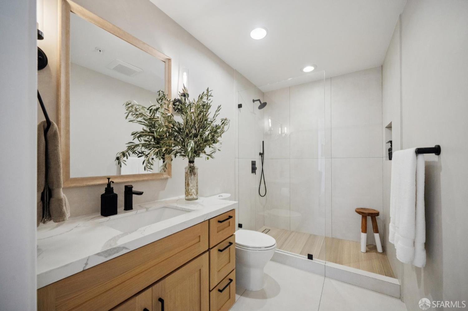 72 S Townsend Street # 806