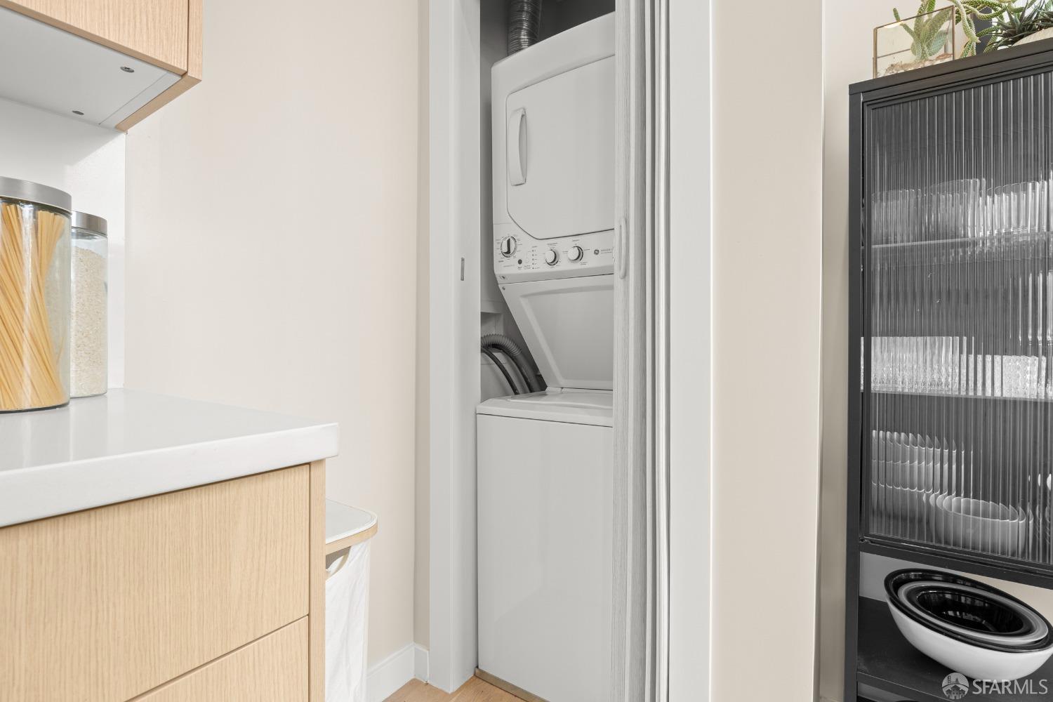 1811 Leavenworth Street # 7