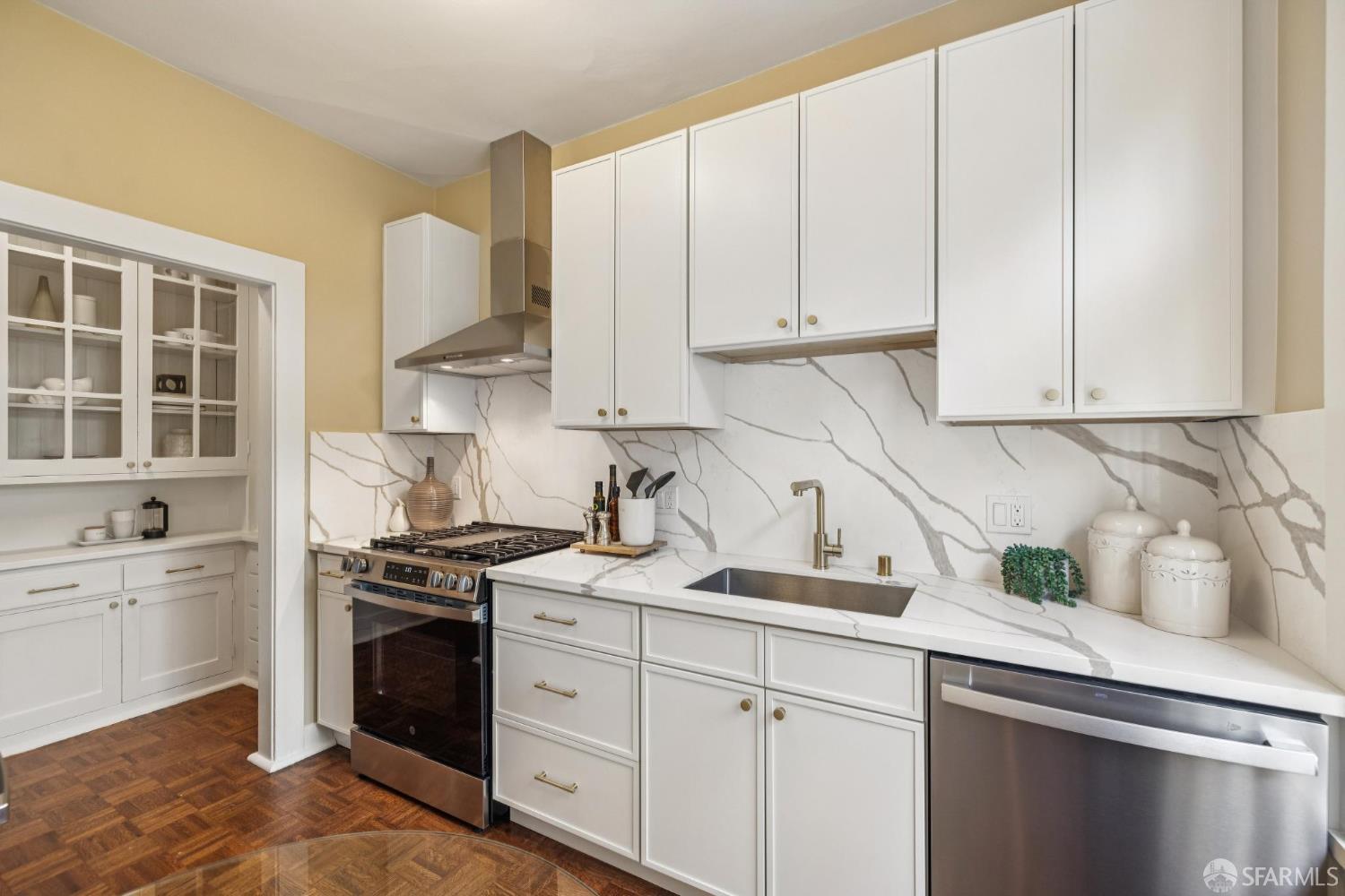 2155 Buchanan Street # 4