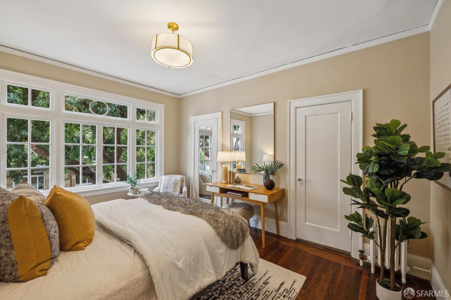 2155 Buchanan Street # 4