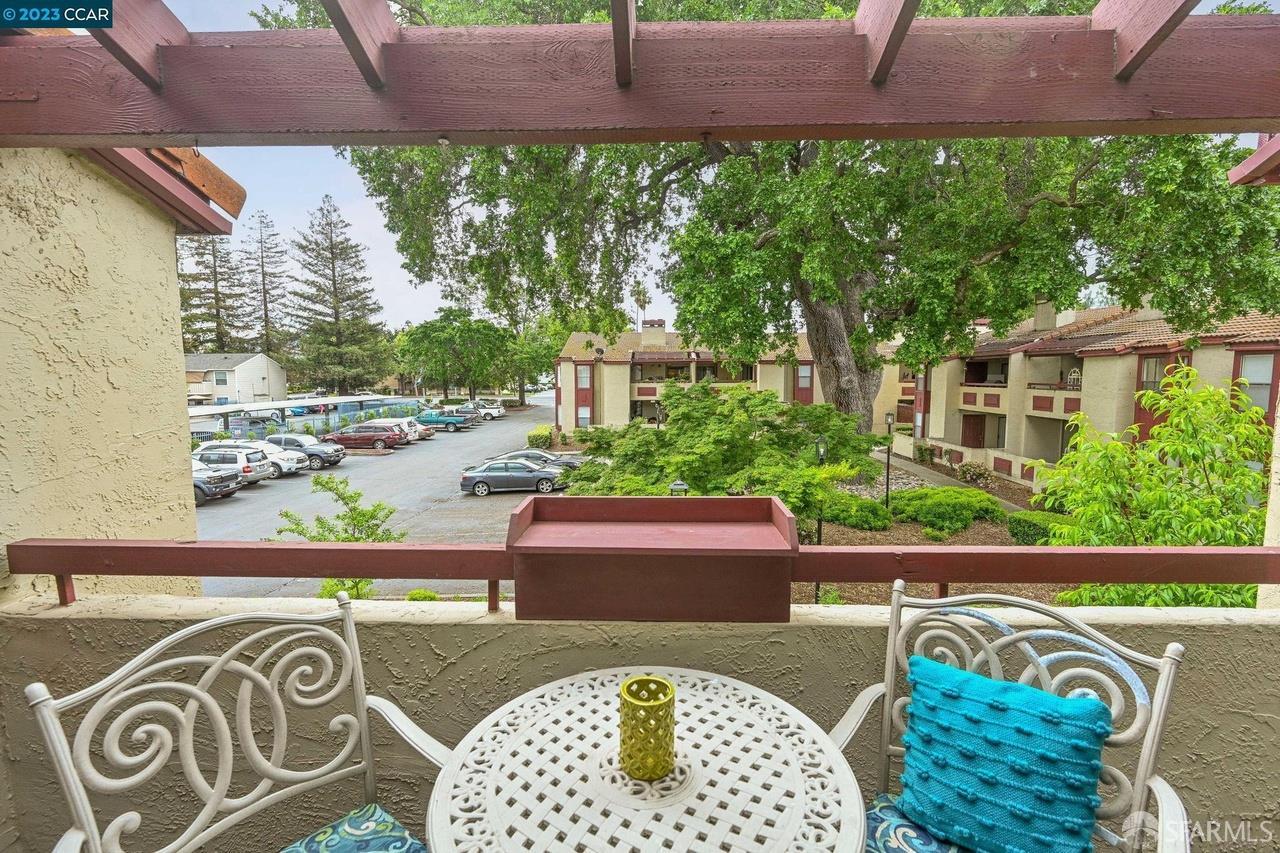 1391 Monument Boulevard # 20