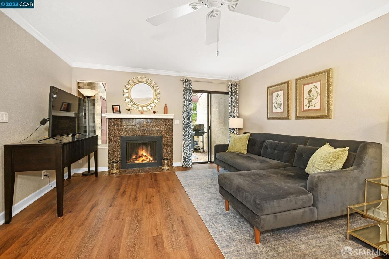 1391 Monument Boulevard # 20