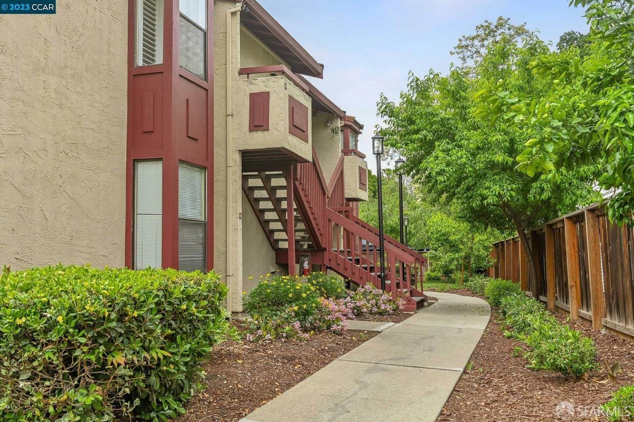 1391 Monument Boulevard # 20