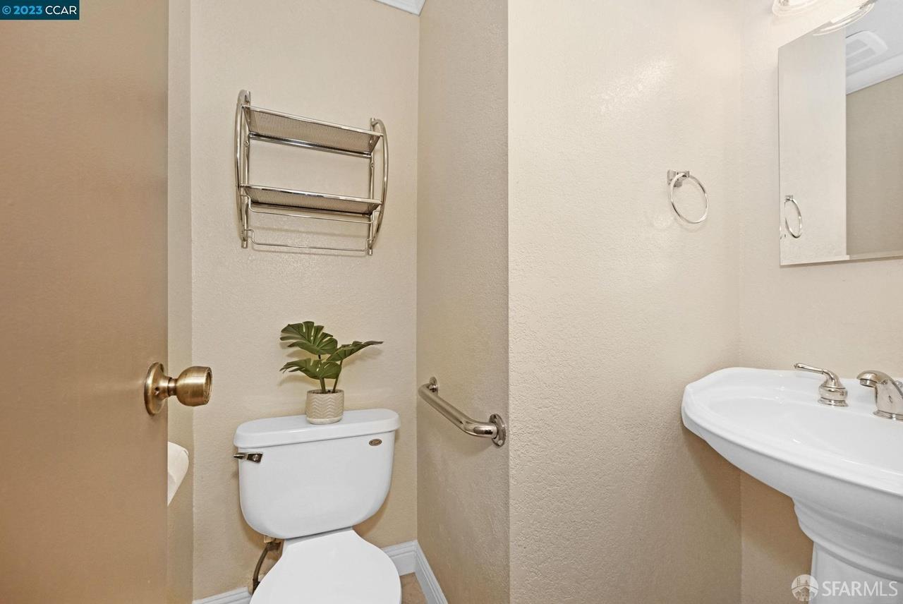 1391 Monument Boulevard # 20