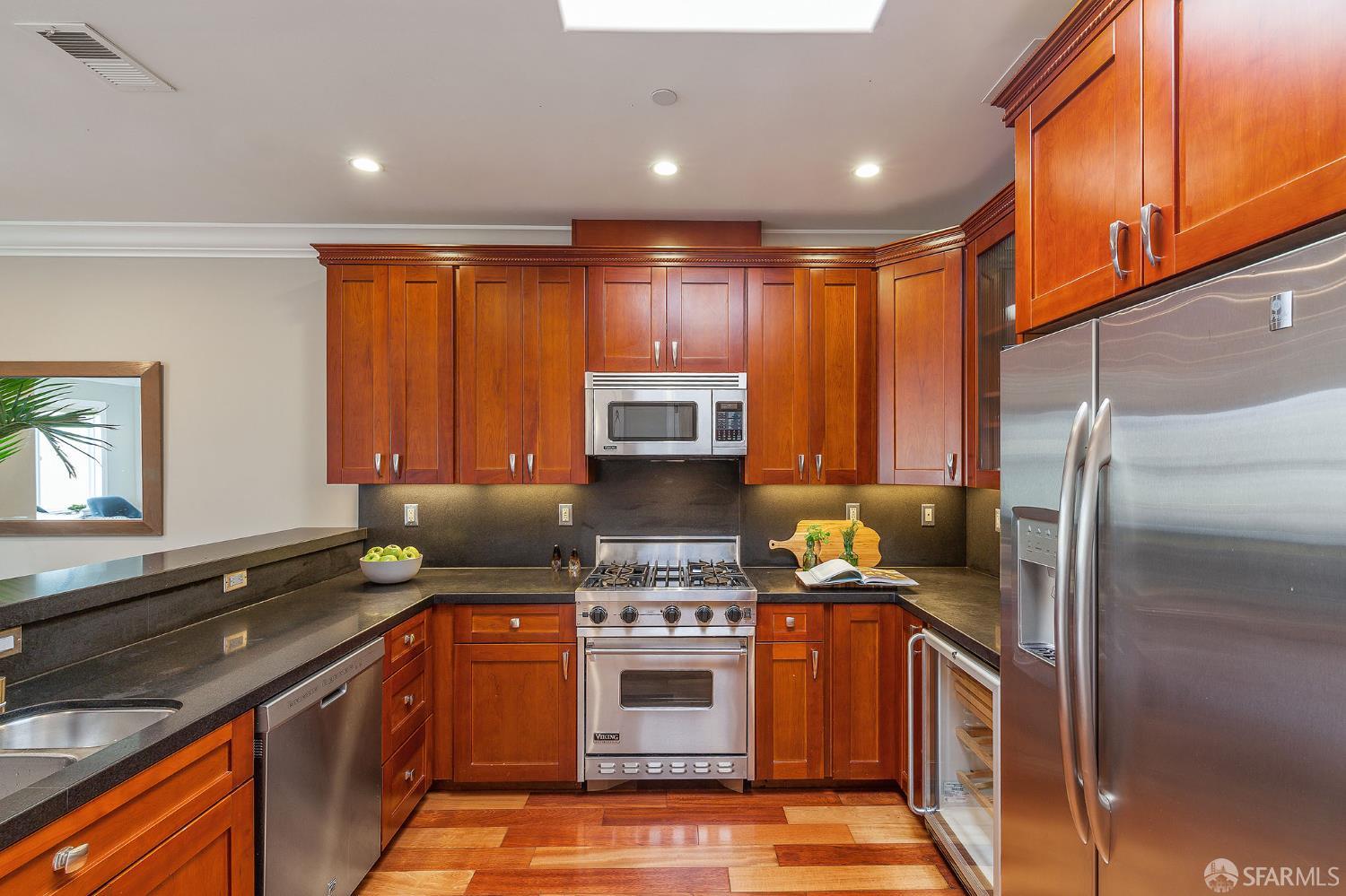 1517 Irving Street # 3