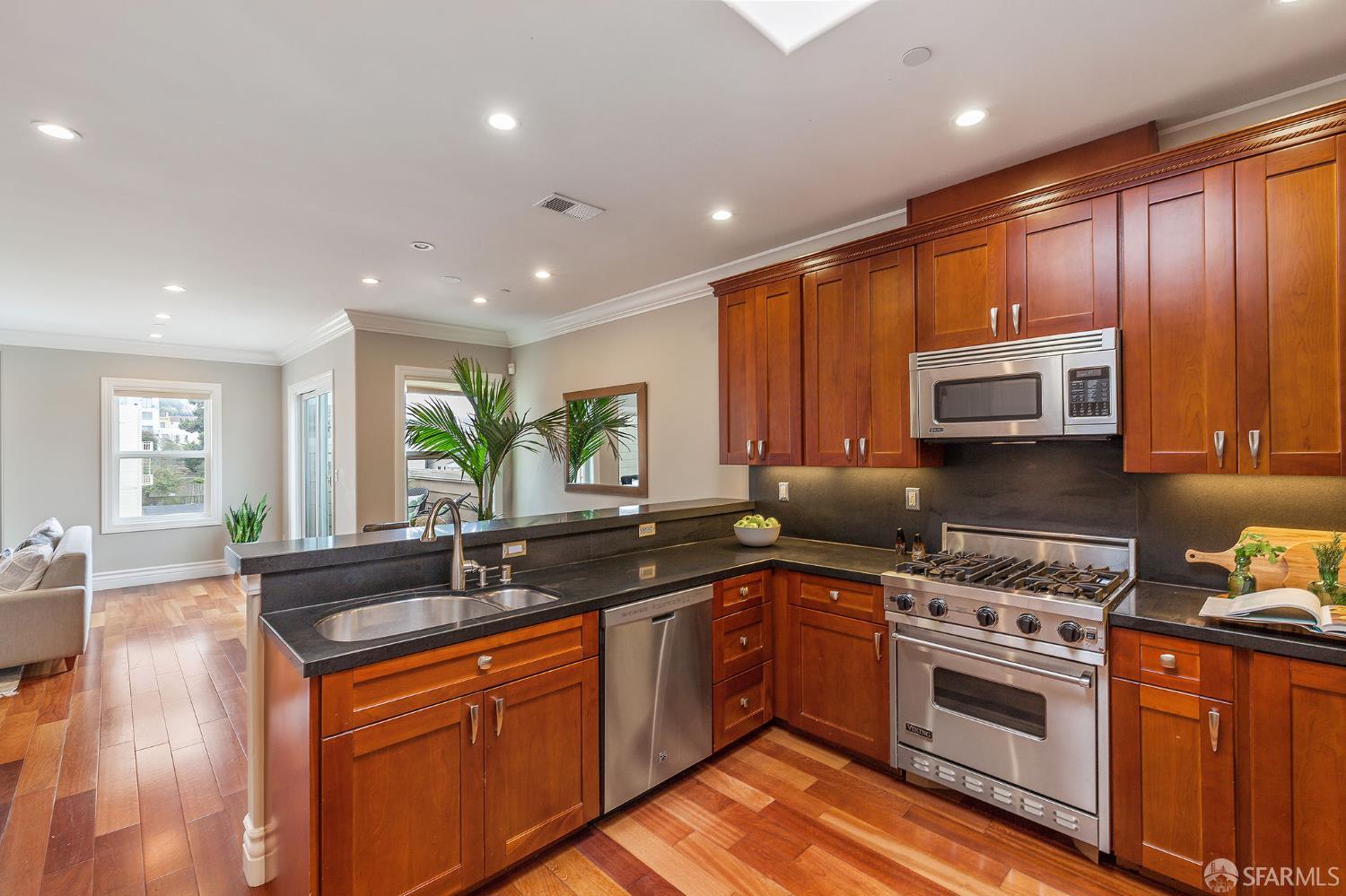 1517 Irving Street # 3