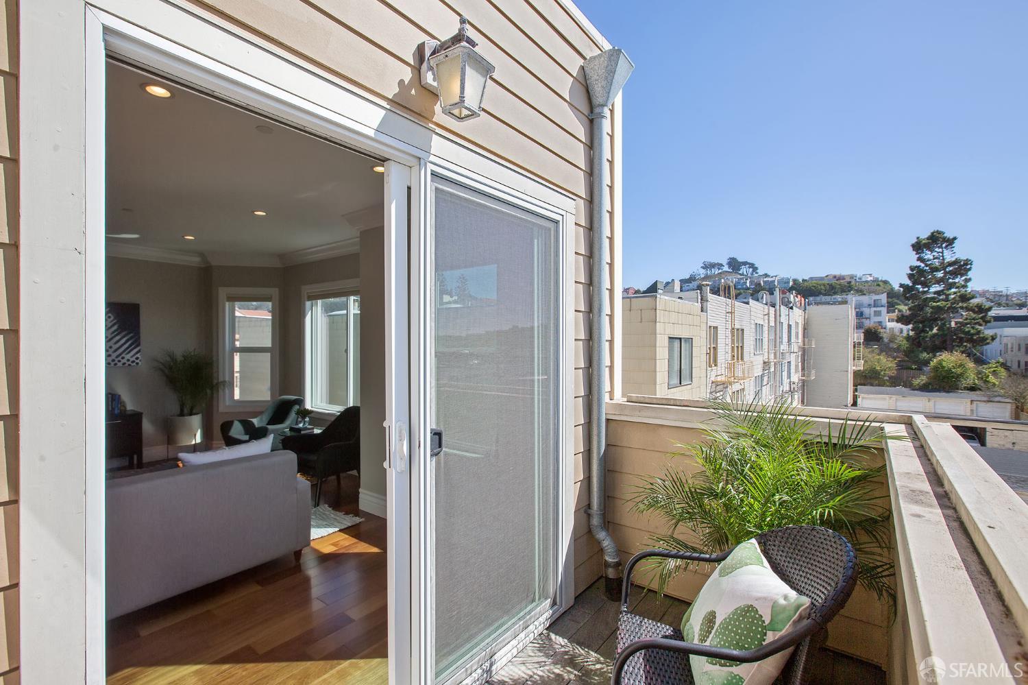 1517 Irving Street # 3