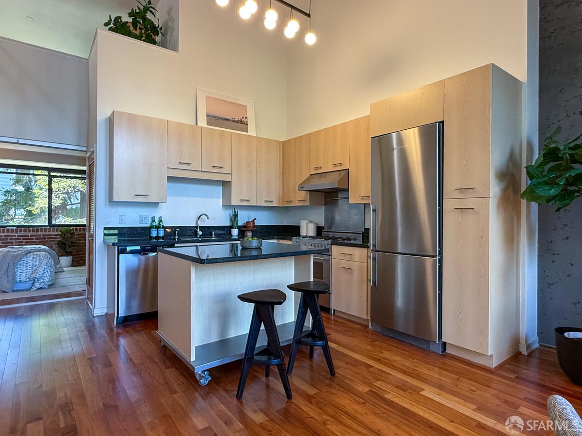 851 Indiana Street # 304