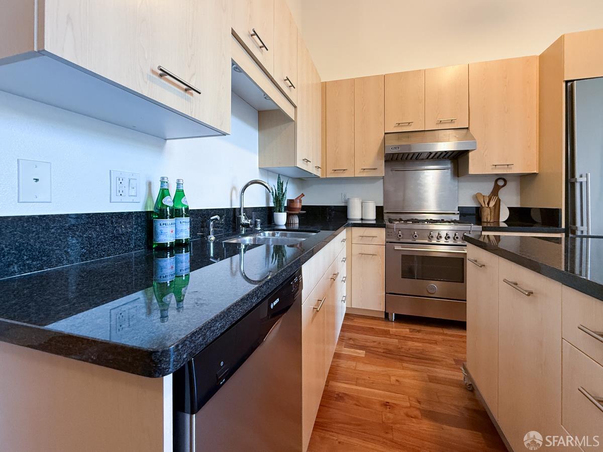 851 Indiana Street # 304