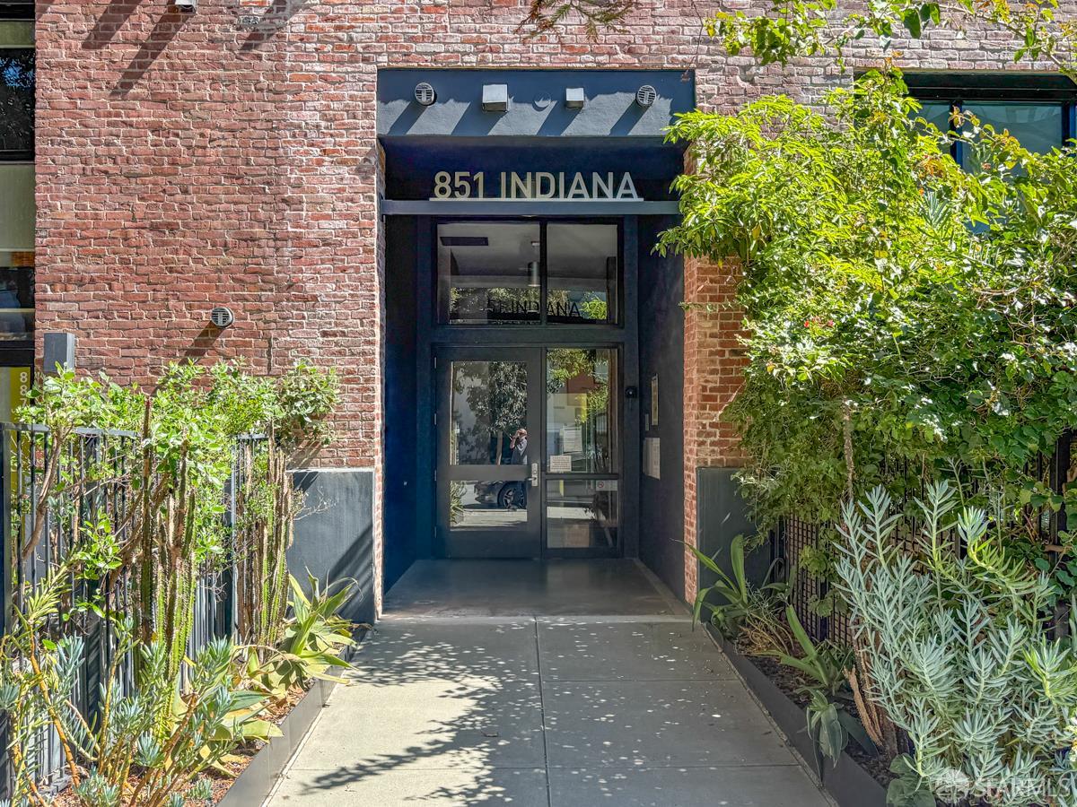 851 Indiana Street # 304