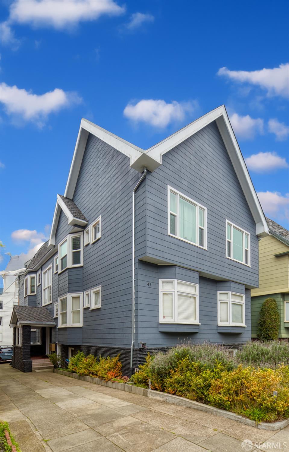 41 Palm Avenue
