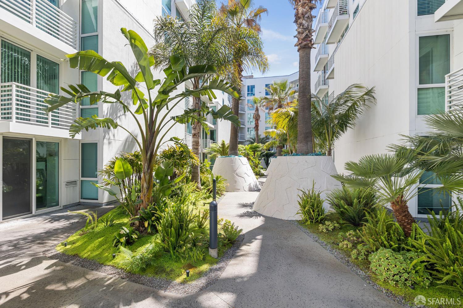 555 4th Street # 102