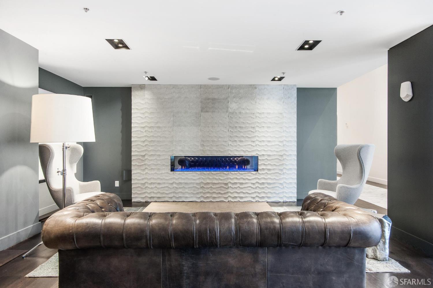 555 4th Street # 102