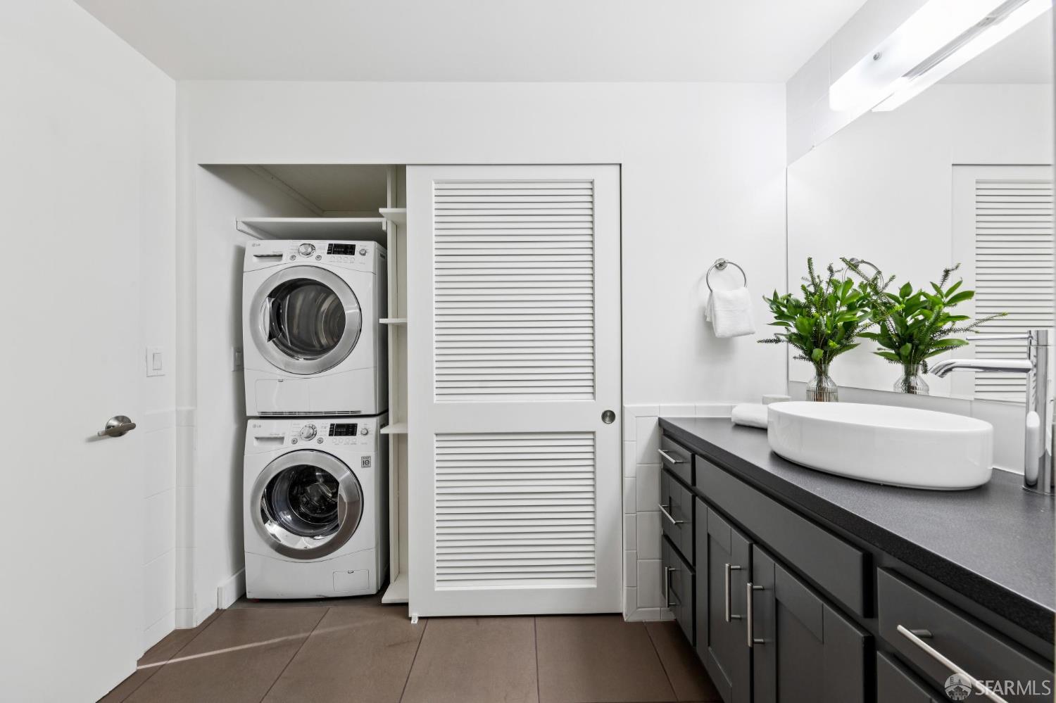 555 4th Street # 102