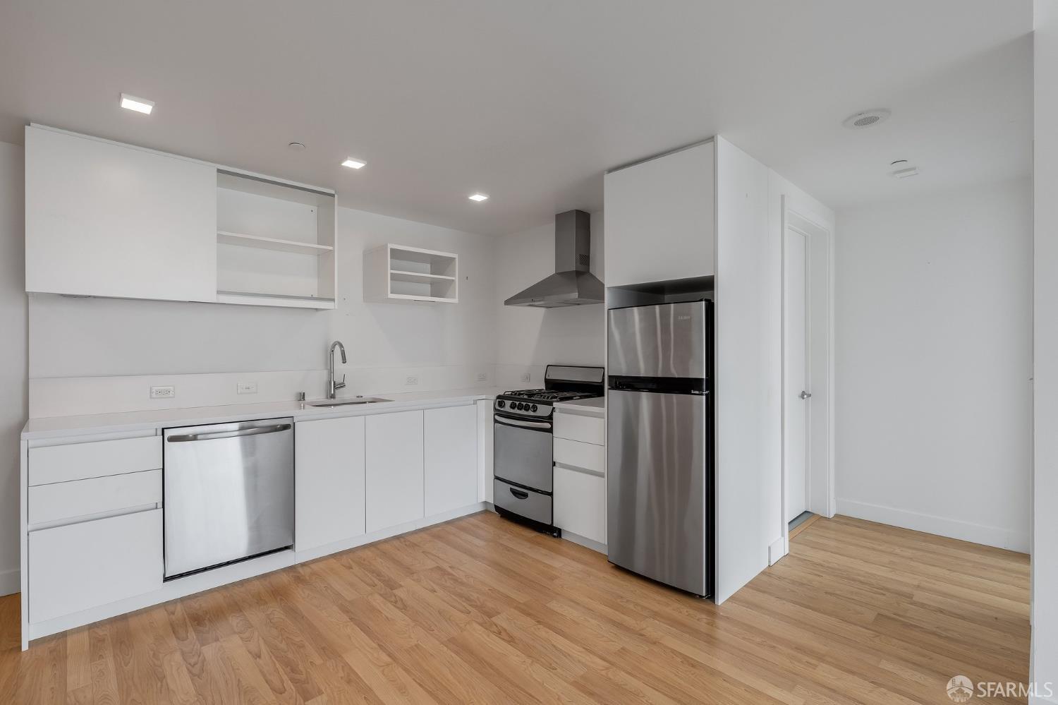 1545 Pine Street # 706