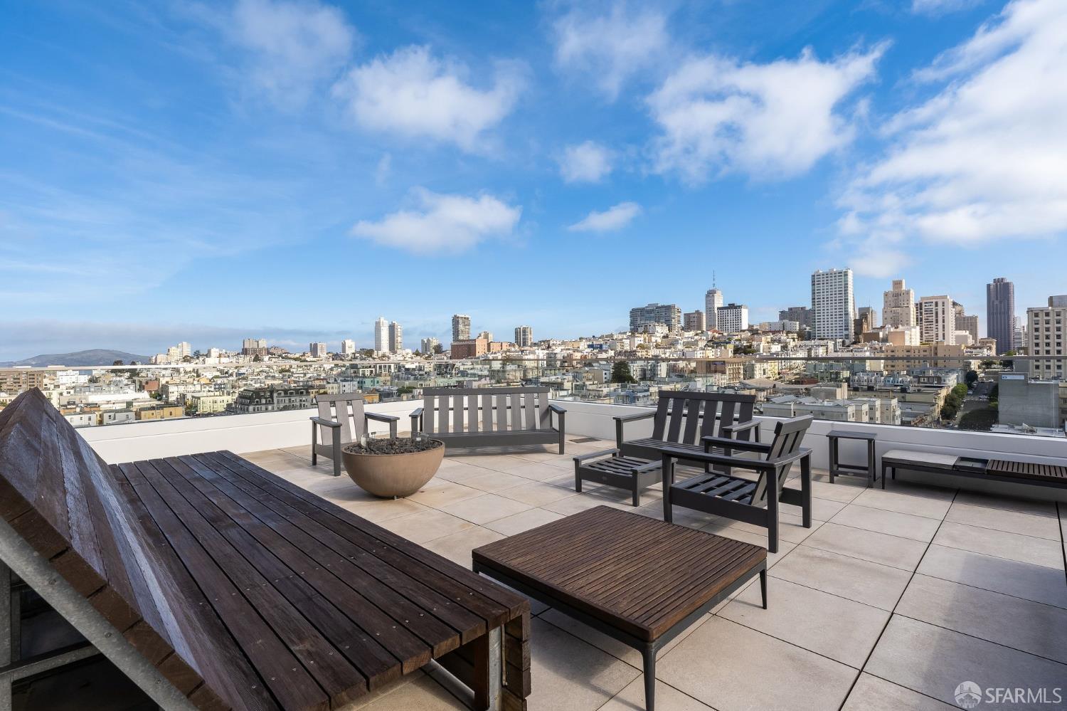 1545 Pine Street # 706