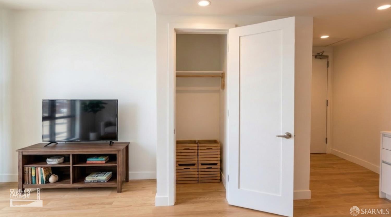 1545 Pine Street # 706