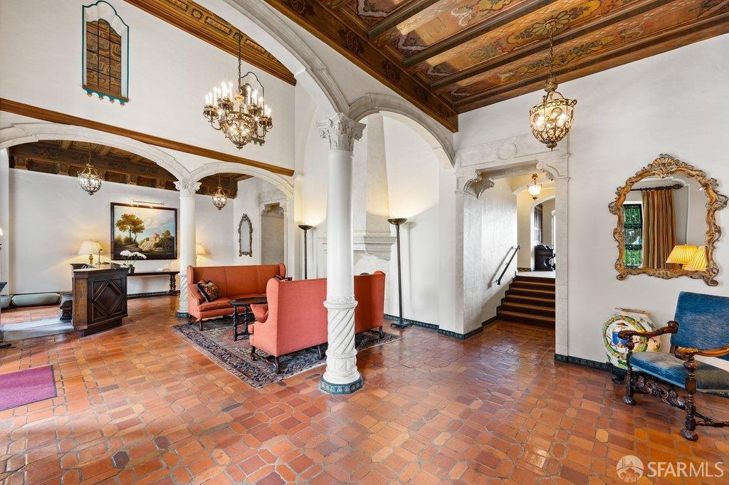 1201 California Street # 506