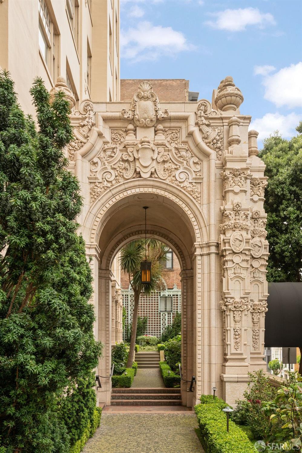 1201 California Street # 506