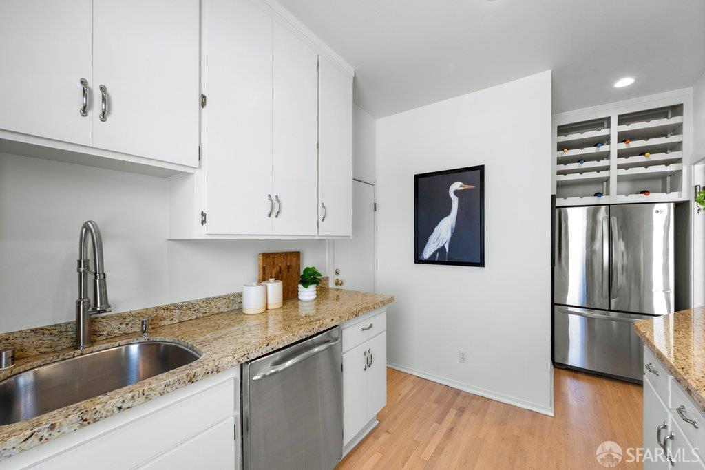2299 Sacramento Street # 18