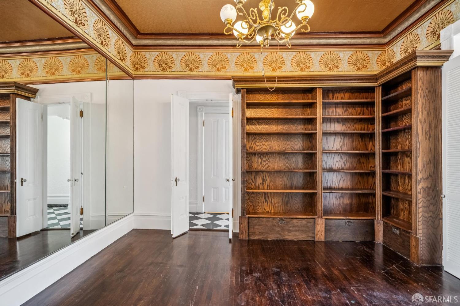 3846 Cesar Chavez Street