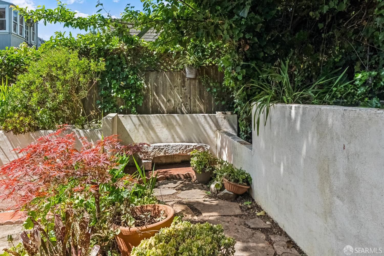 3846 Cesar Chavez Street