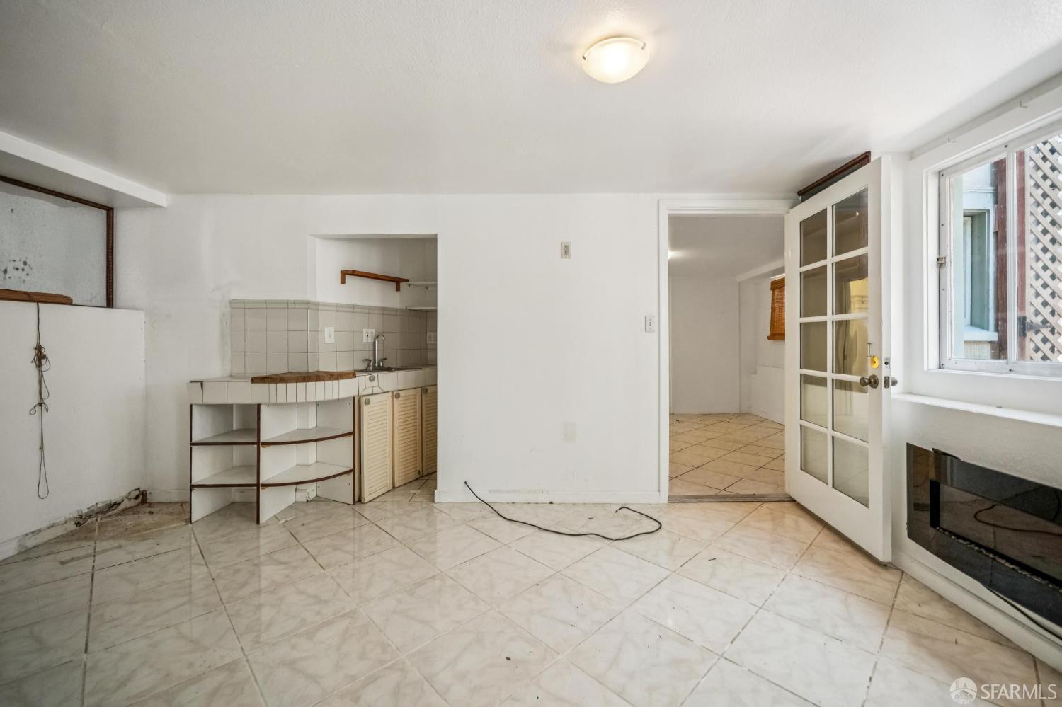 3846 Cesar Chavez Street