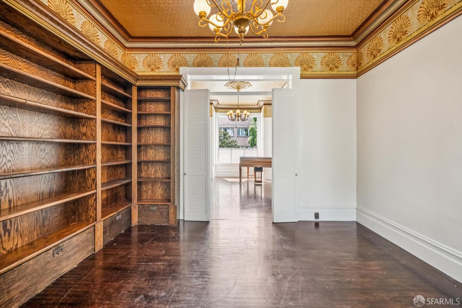 3846 Cesar Chavez Street