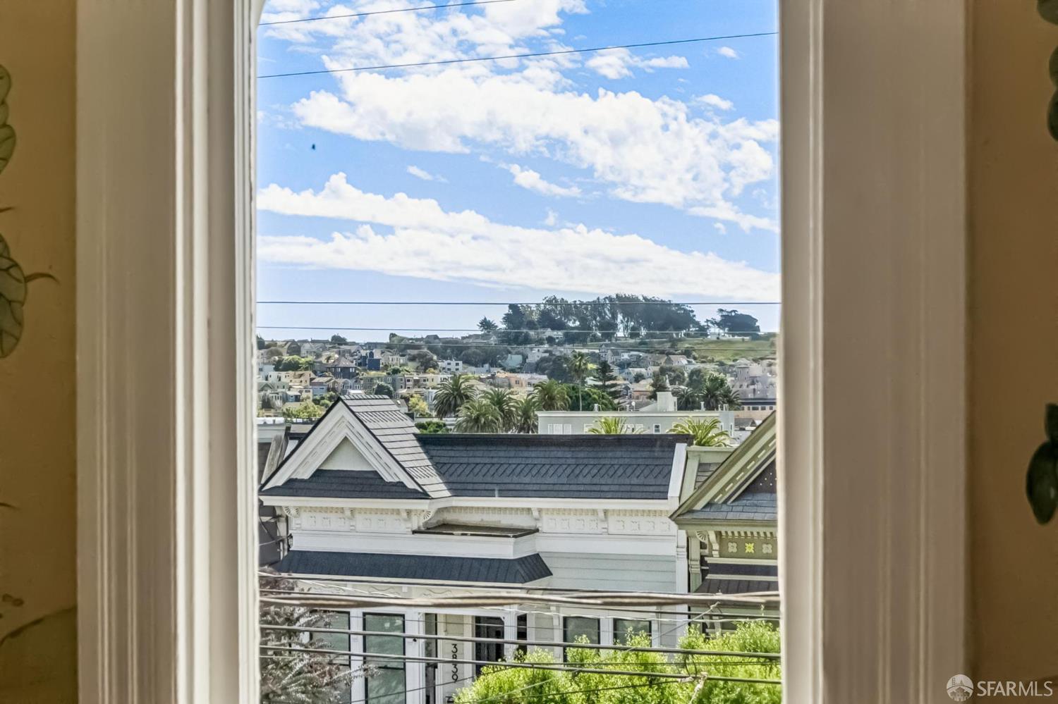 3846 Cesar Chavez Street