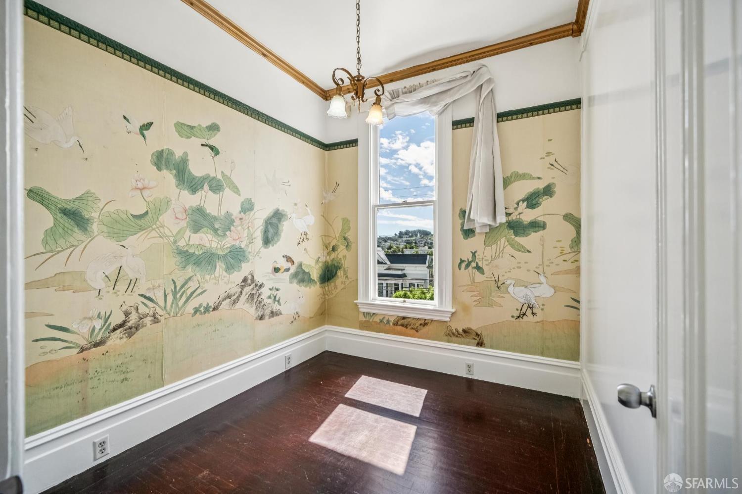 3846 Cesar Chavez Street