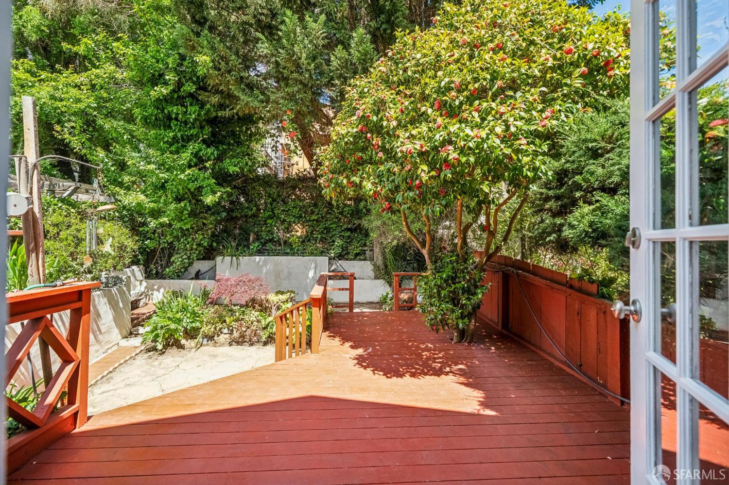 3846 Cesar Chavez Street