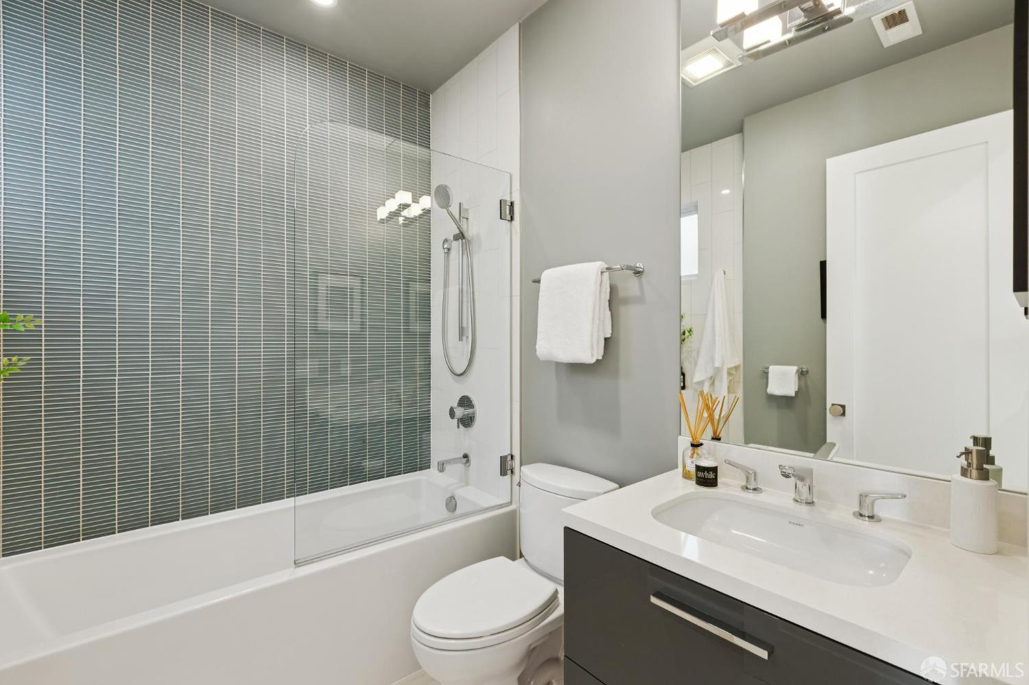 38 Camp Street