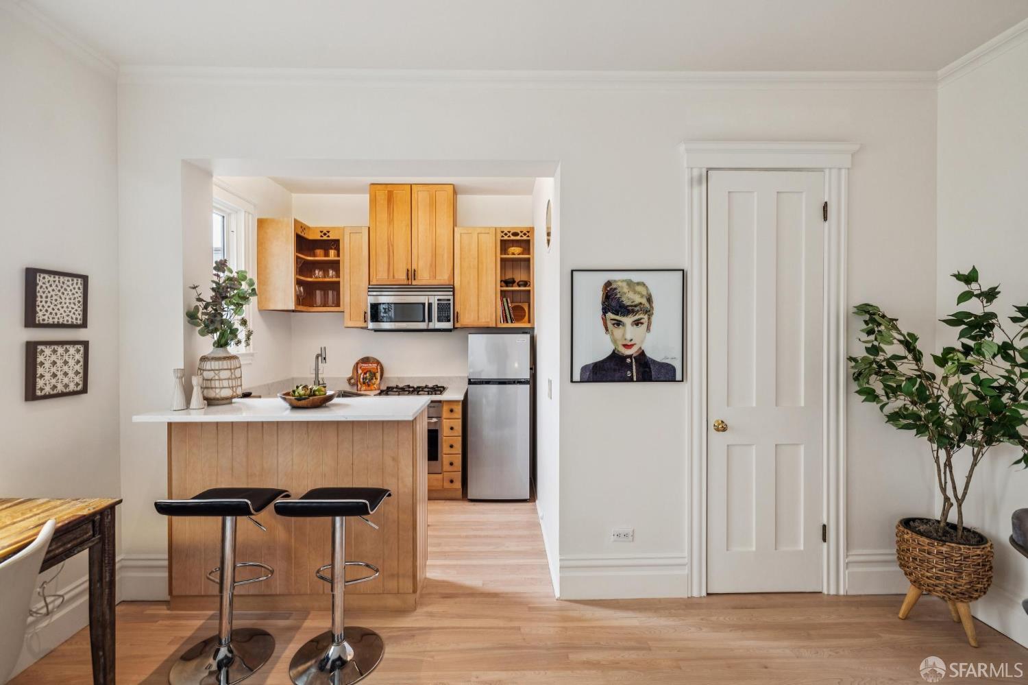 2211 California Street # 303