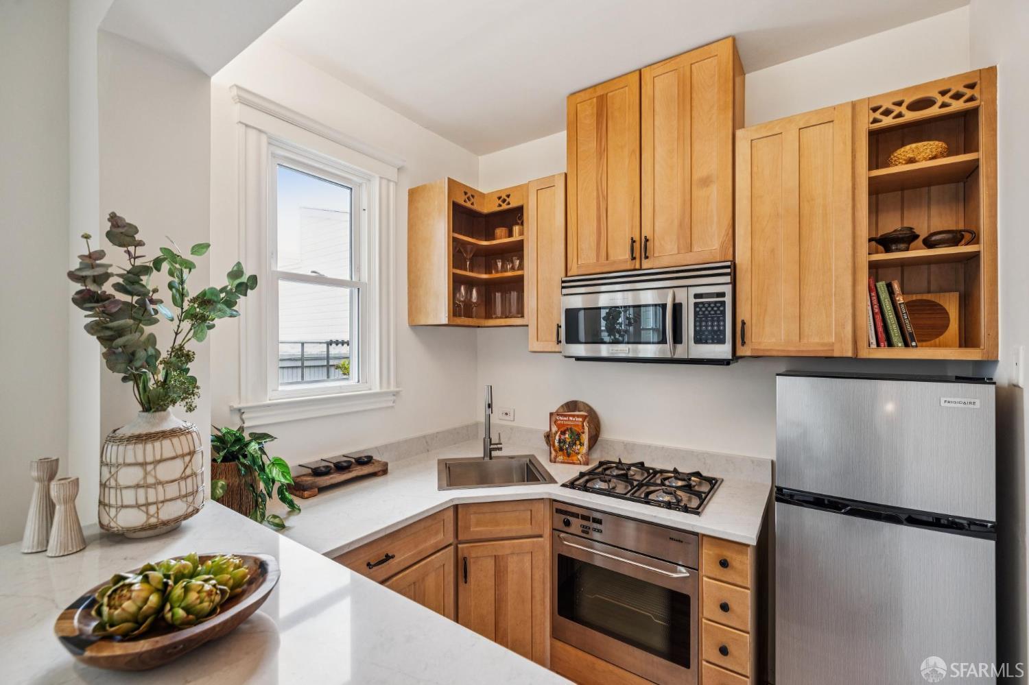 2211 California Street # 303
