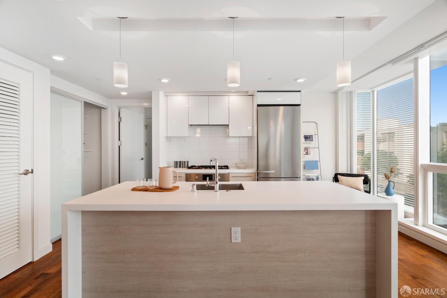 555 Fulton Street # 211