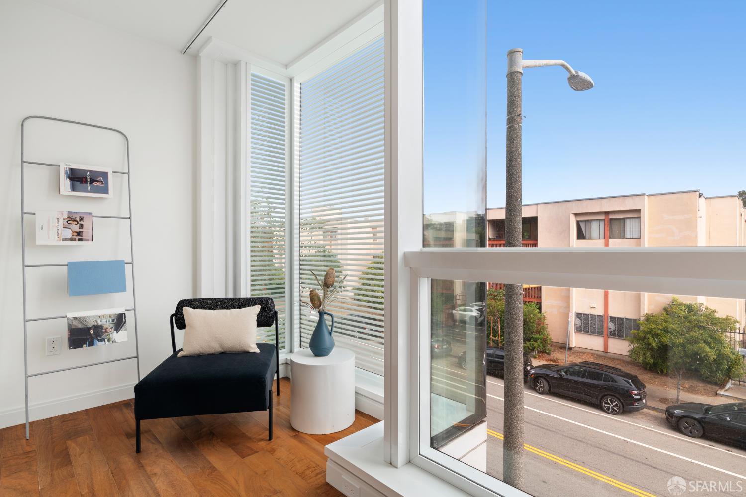 555 Fulton Street # 211