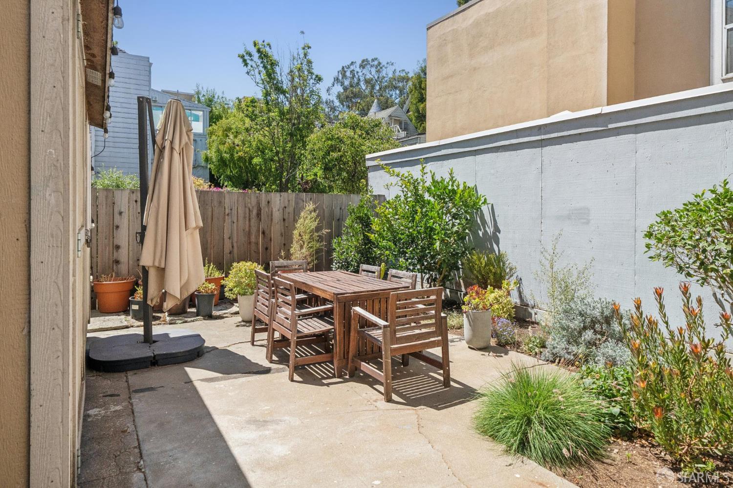 1623 Hayes Street