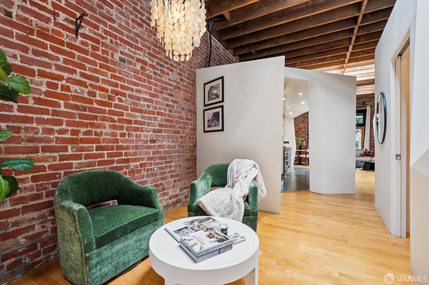 3132 Laguna Street