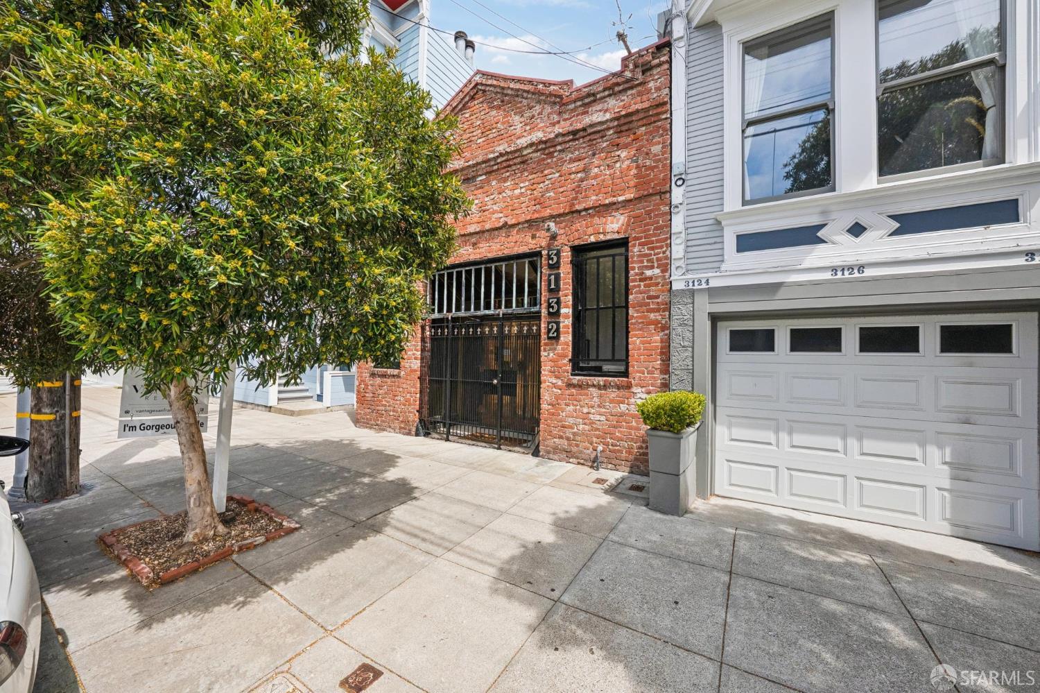 3132 Laguna Street