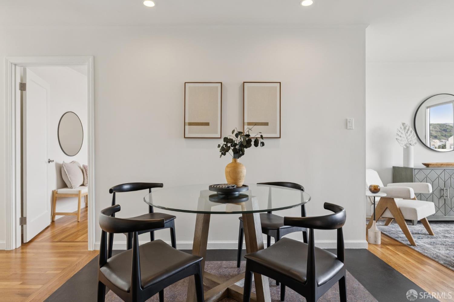 23 Esquina Drive