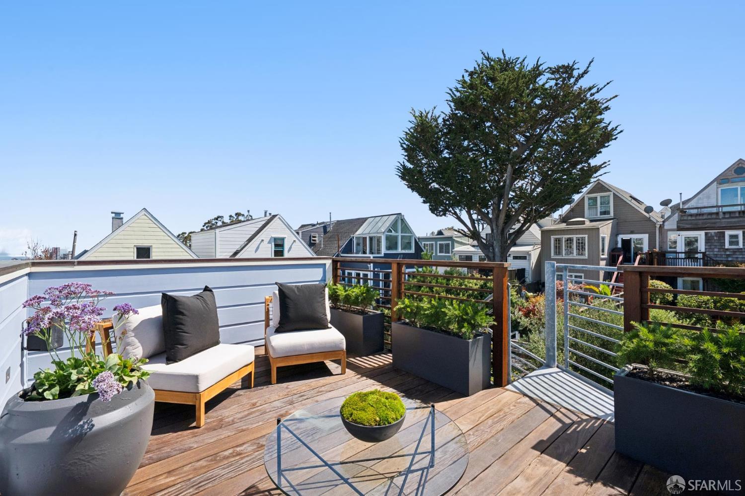 23 Peralta Avenue