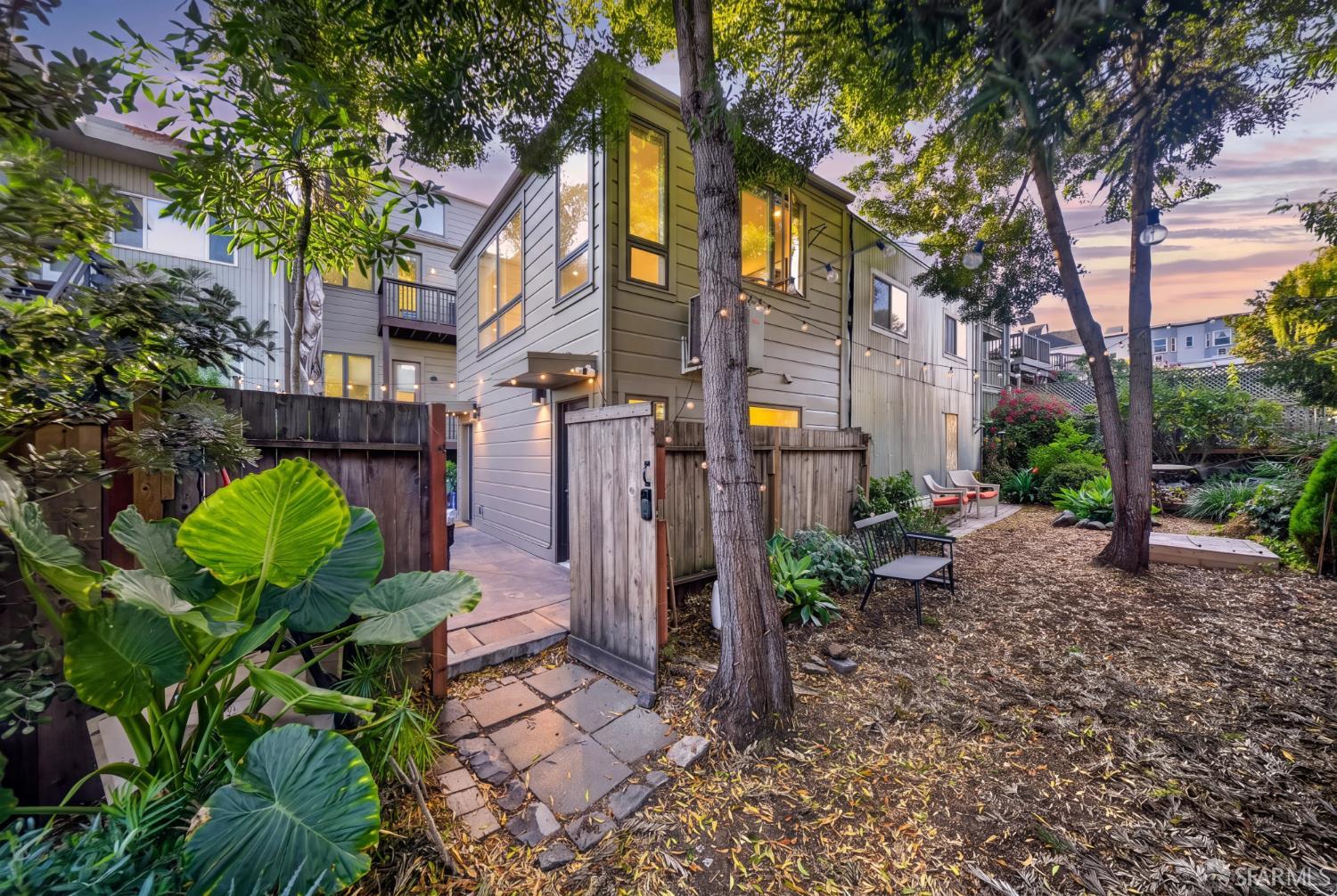552 Vermont Street