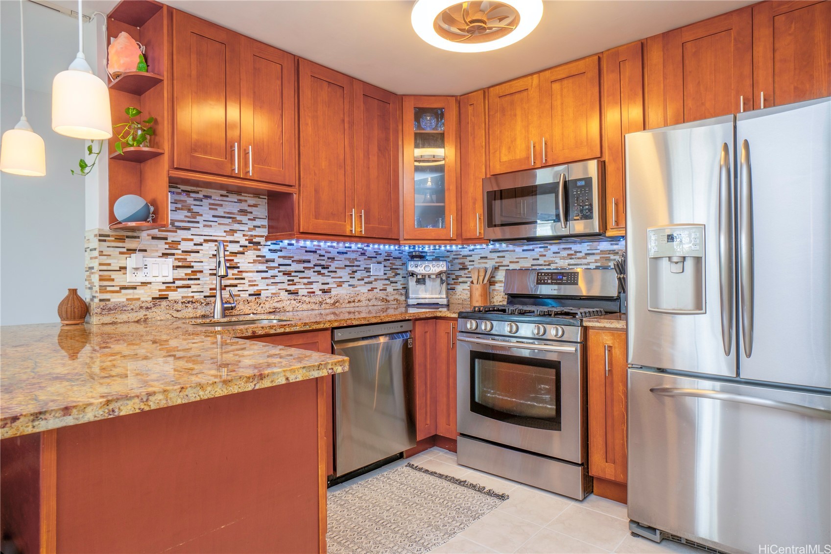 2452 Tusitala Street 901