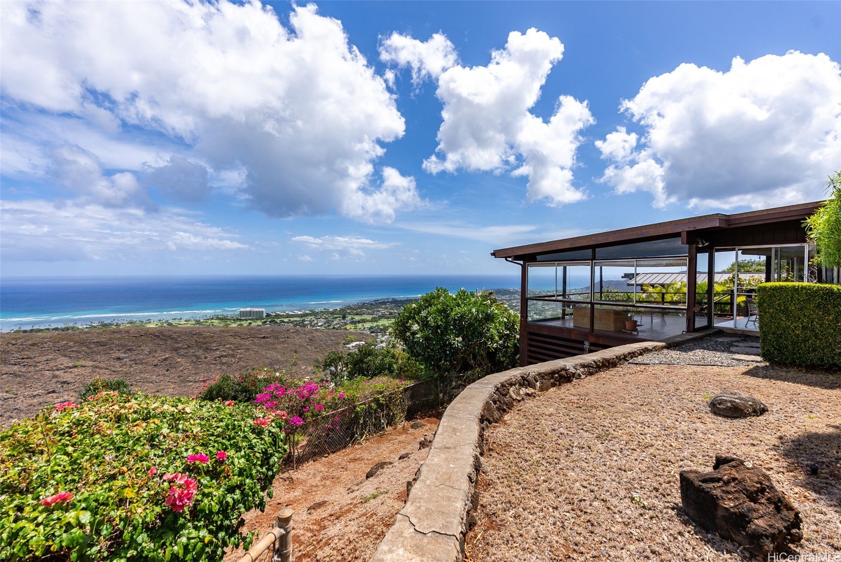 1935 Halekoa Drive