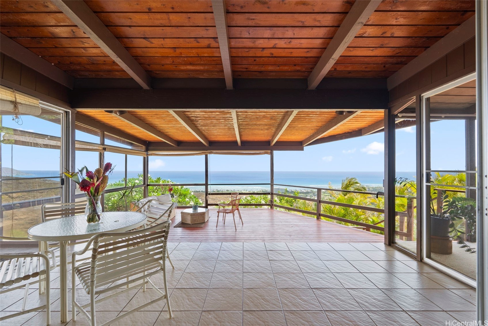 1935 Halekoa Drive