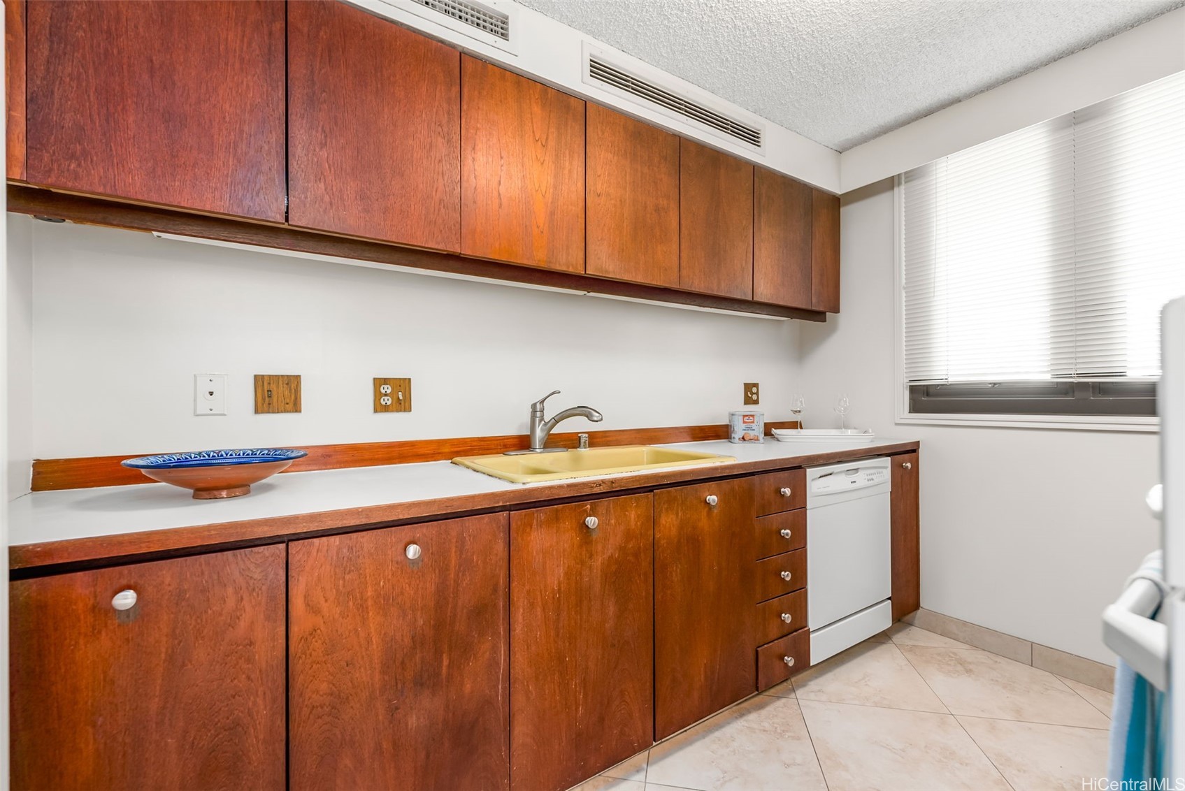 1650 Ala Moana Boulevard 1709