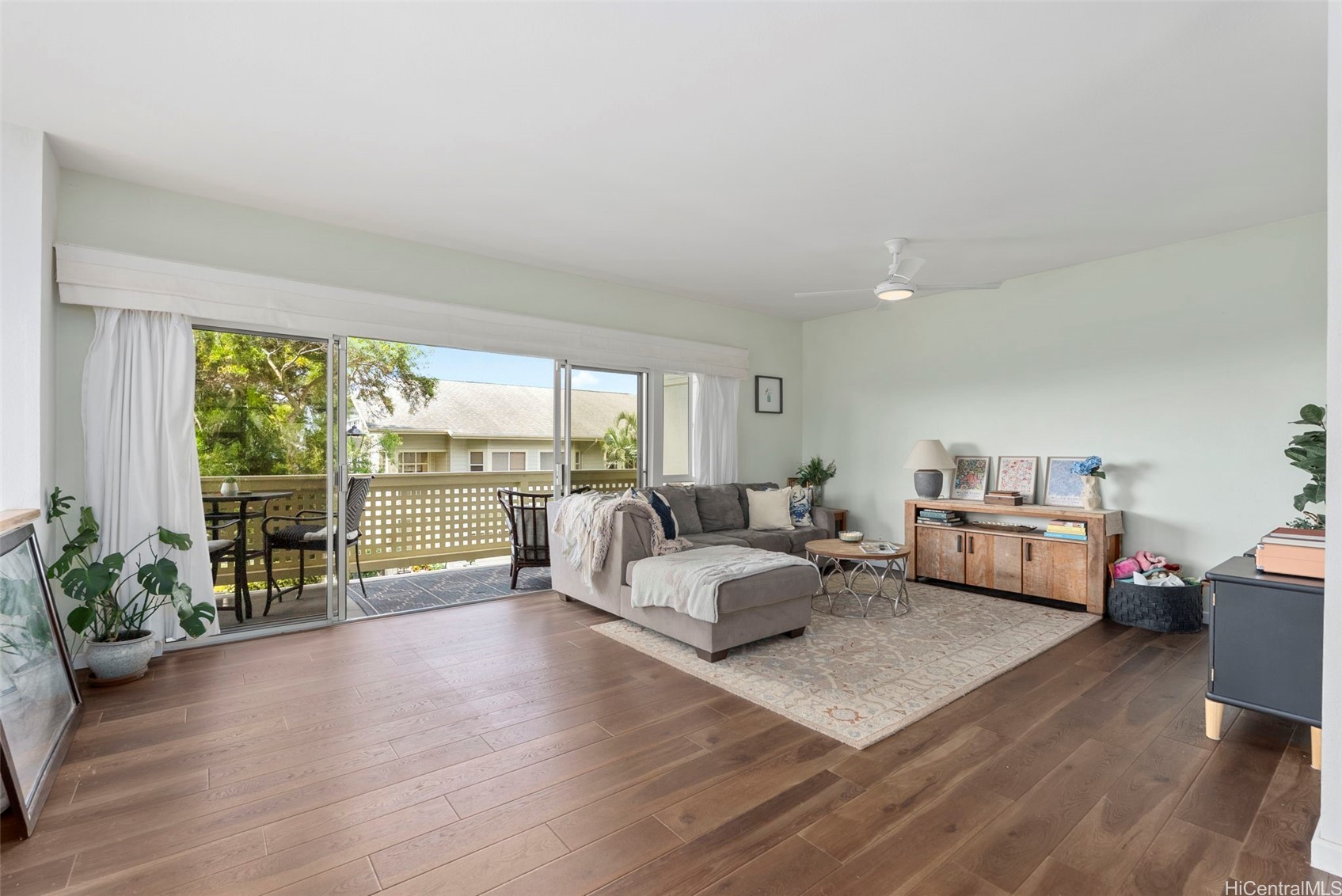 1380 Moanalualani Place 6D