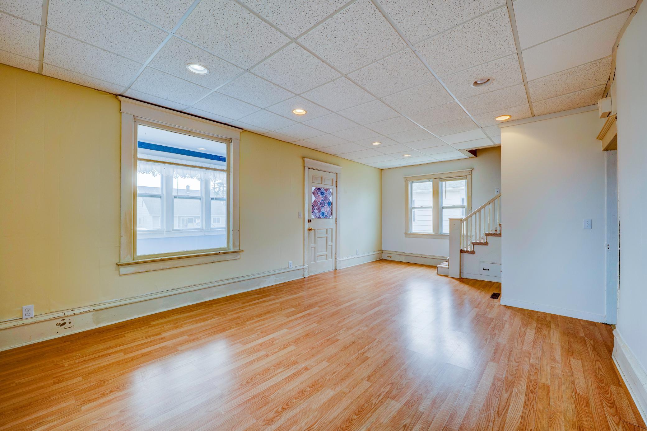103 Red Lake Avenue SW