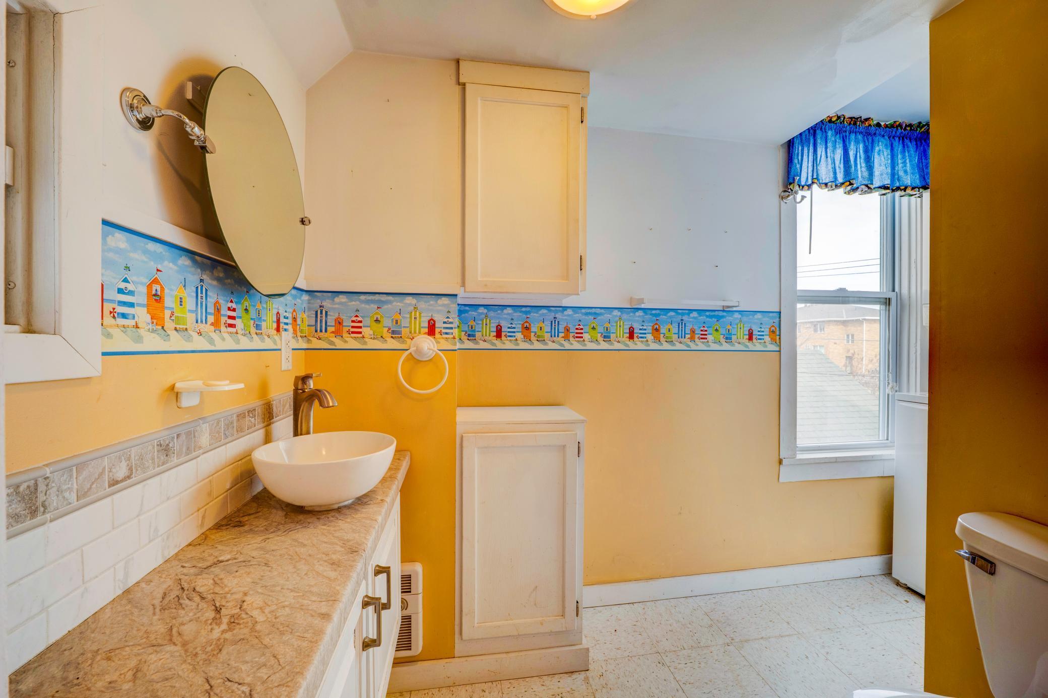 103 Red Lake Avenue SW